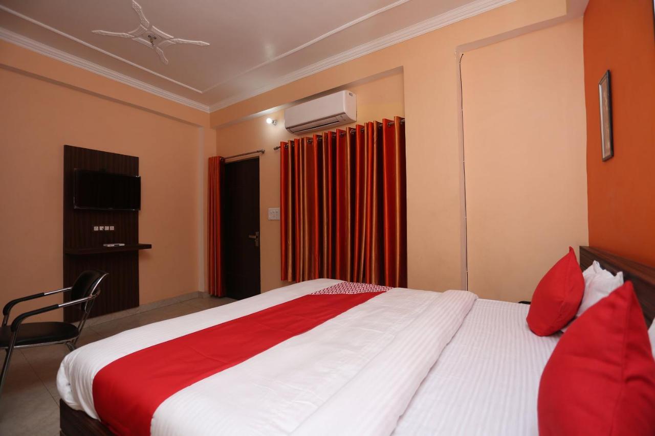 Oyo 26803 Hotel City Inn Faizābād Exterior foto