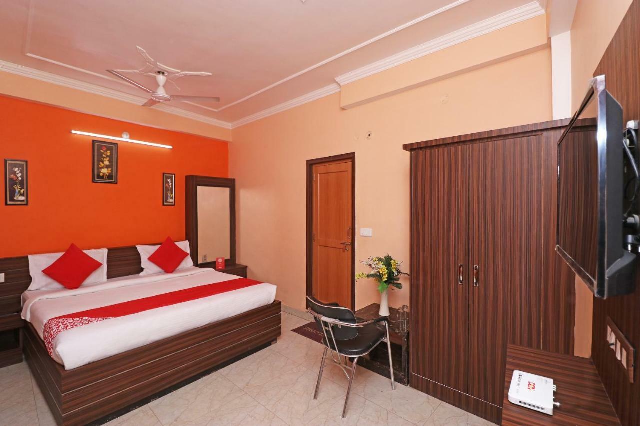 Oyo 26803 Hotel City Inn Faizābād Exterior foto